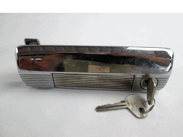 RIGHT FRONT DOOR HANDLE OEM N. 80/45 ORIGINAL PART ESED FIAT 128 (1969 - 1983)BENZINA 13  YEAR OF CONSTRUCTION 1977