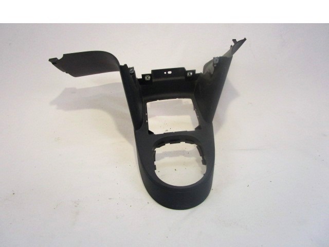 MOUNTING PARTS, CENTRE CONSOLE OEM N. 1T1863475B ORIGINAL PART ESED VOLKSWAGEN TOURAN 1T1 (2003 - 11/2006) DIESEL 19  YEAR OF CONSTRUCTION 2005