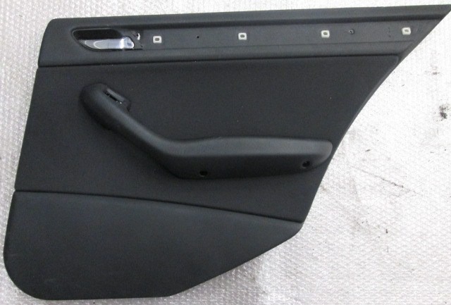 DOOR TRIM PANEL OEM N. 65138381561 ORIGINAL PART ESED BMW SERIE 3 E46 BER/SW/COUPE/CABRIO LCI RESTYLING (10/2001 - 2005) BENZINA 22  YEAR OF CONSTRUCTION 2002