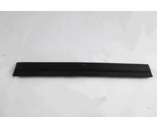 PROTECTIVE RUBBER STRIP, FRONT OEM N.  ORIGINAL PART ESED BMW SERIE 5 E12 (1972 - 1981)BENZINA 20  YEAR OF CONSTRUCTION 1972