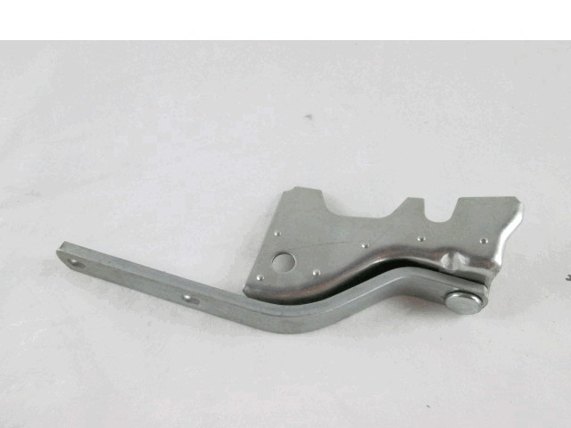 ENGINE HOOD HINGE OEM N. 357823302 ORIGINAL PART ESED VOLKSWAGEN PASSAT B3 B4 3A 35I BER/SW (04/1988 - 07/1993) DIESEL 19  YEAR OF CONSTRUCTION 1988