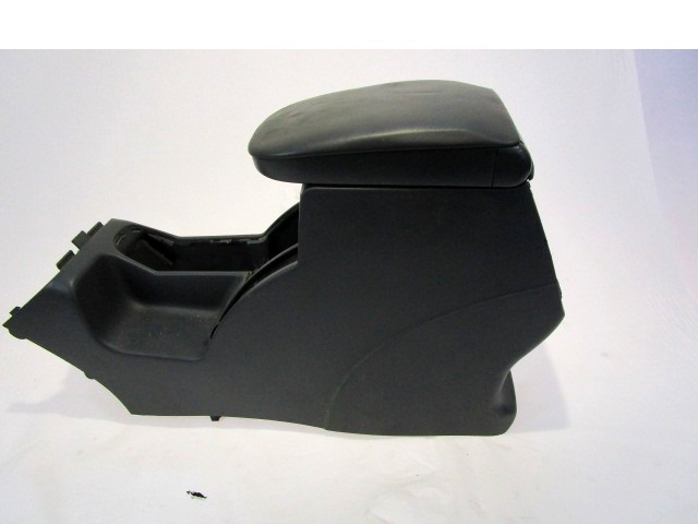 ARMREST, CENTRE CONSOLE OEM N. 735448035 ORIGINAL PART ESED FIAT CROMA (2005 - 10/2007)  DIESEL 19  YEAR OF CONSTRUCTION 2006