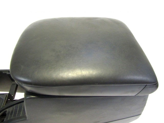 ARMREST, CENTRE CONSOLE OEM N. 735466461 ORIGINAL PART ESED FIAT CROMA (11-2007 - 2010) DIESEL 19  YEAR OF CONSTRUCTION 2008