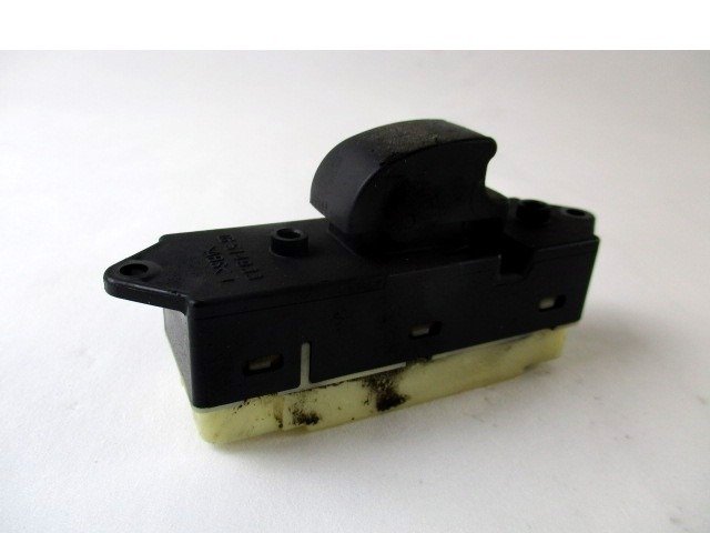 REAR PANEL OEM N. 8608A023 ORIGINAL PART ESED MITSUBISHI GRANDIS (2003 - 2011) DIESEL 20  YEAR OF CONSTRUCTION 2006