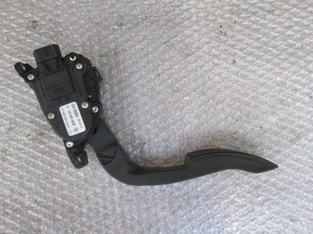PEDALS & PADS  OEM N. 8200426241 ORIGINAL PART ESED RENAULT TWINGO (09/2006 - 11/2011) BENZINA 12  YEAR OF CONSTRUCTION 2007