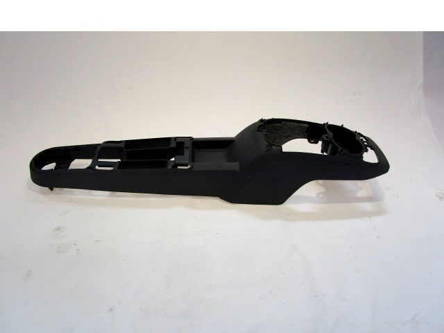 TUNNEL OBJECT HOLDER WITHOUT ARMREST OEM N. A4546800217 ORIGINAL PART ESED SMART FORFOUR (2004 - 2006) BENZINA 13  YEAR OF CONSTRUCTION 2005