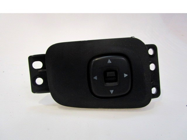 SWITCH ELECTRIC MIRRORS OEM N. LD4766600 ORIGINAL PART ESED MAZDA MPV LW MK2 (1999 - 2006) DIESEL 20  YEAR OF CONSTRUCTION 2004