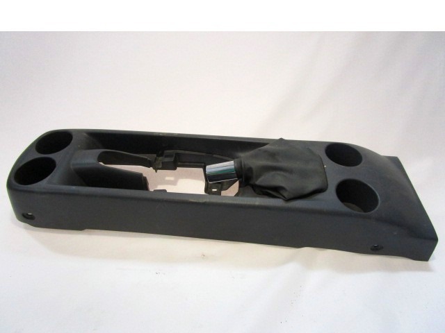 TUNNEL OBJECT HOLDER WITHOUT ARMREST OEM N. LD5864421 ORIGINAL PART ESED MAZDA MPV LW MK2 (1999 - 2006) DIESEL 20  YEAR OF CONSTRUCTION 2002