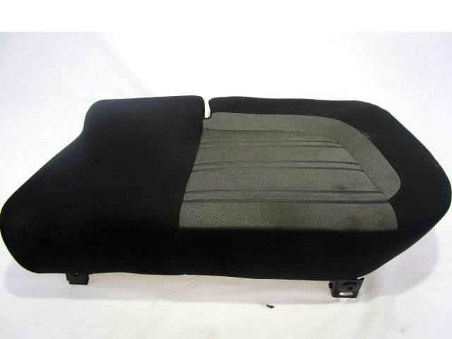 BACK SEAT SEATING OEM N. 32252 SEDUTA SDOPPIATA POSTERIORE TESSUTO ORIGINAL PART ESED FIAT PUNTO EVO 199 (2009 - 2012)  DIESEL 13  YEAR OF CONSTRUCTION 2010