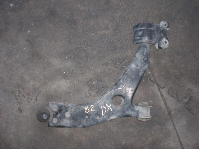 WISHBONE, FRONT RIGHT OEM N. 1488110 ORIGINAL PART ESED FORD FOCUS BER/SW (2005 - 2008) DIESEL 18  YEAR OF CONSTRUCTION 2005