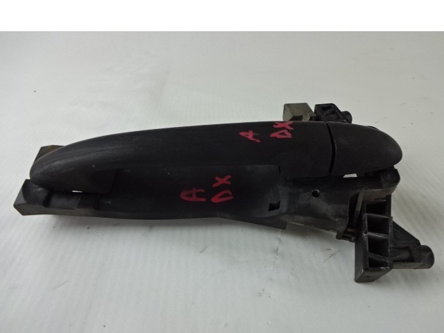 RIGHT FRONT DOOR HANDLE OEM N. 1687660001 ORIGINAL PART ESED MERCEDES CLASSE A W168 V168 RESTYLING (2001 - 2005) BENZINA 14  YEAR OF CONSTRUCTION 2001