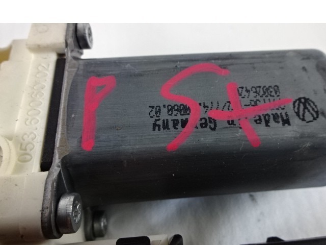 REAR DOOR WINDOW MOTOR OEM N. 3C9959703 ORIGINAL PART ESED VOLKSWAGEN PASSAT B6 3C BER/SW (2005 - 09/2010)  DIESEL 20  YEAR OF CONSTRUCTION 2006