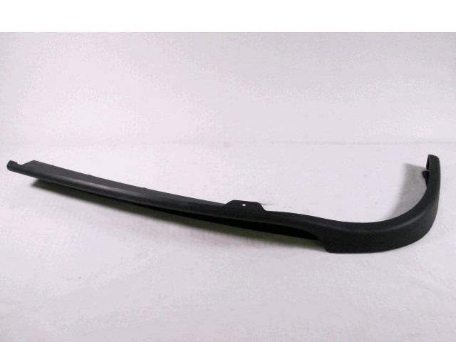 PROTECTIVE RUBBER STRIP, FRONT OEM N. 375805904A ORIGINAL PART ESED VOLKSWAGEN PASSAT B3 B4 3A 35I BER/SW (04/1988 - 07/1993) DIESEL 19  YEAR OF CONSTRUCTION 1988