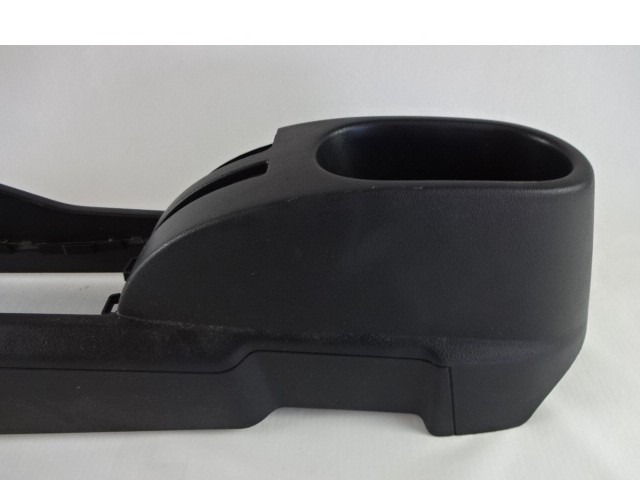 TUNNEL OBJECT HOLDER WITHOUT ARMREST OEM N. 7589EV ORIGINAL PART ESED PEUGEOT 207 / 207 CC WA WC WK (2006 - 05/2009) DIESEL 14  YEAR OF CONSTRUCTION 2006