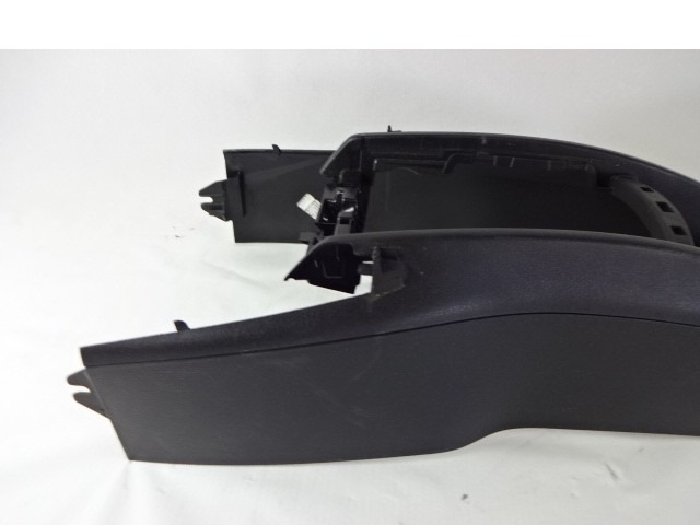 TUNNEL OBJECT HOLDER WITHOUT ARMREST OEM N. 7589EV ORIGINAL PART ESED PEUGEOT 207 / 207 CC WA WC WK (2006 - 05/2009) DIESEL 14  YEAR OF CONSTRUCTION 2006