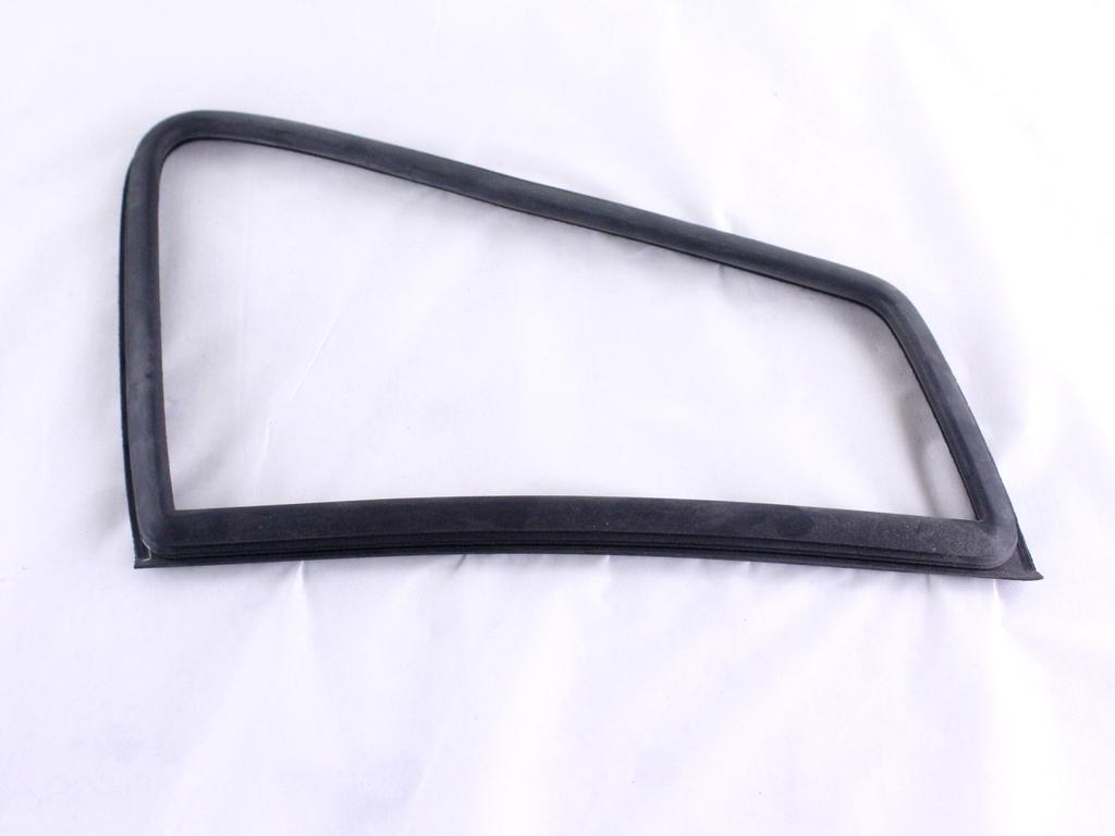 DOOR WEATHERSTRIP OEM N. 130/29 ORIGINAL PART ESED FIAT UNO MK1 (1983 -1989)BENZINA 10  YEAR OF CONSTRUCTION 1983