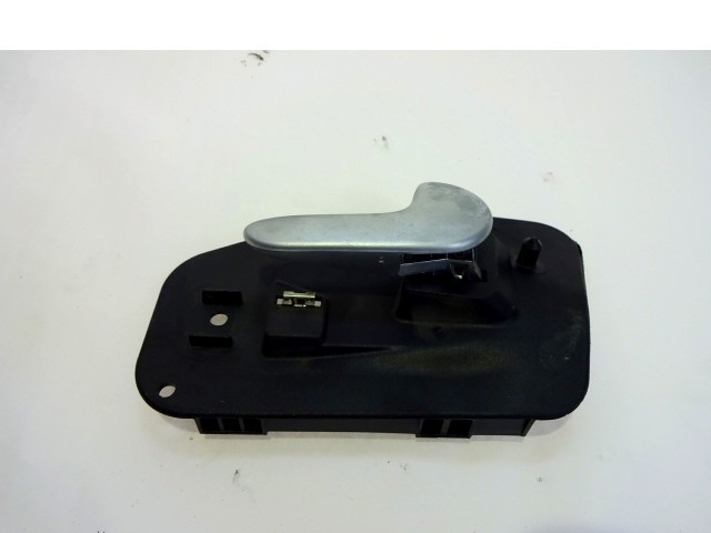 DOOR HANDLE INSIDE OEM N. 13110963 ORIGINAL PART ESED OPEL CORSA C (2004 - 10/2006) DIESEL 13  YEAR OF CONSTRUCTION 2006