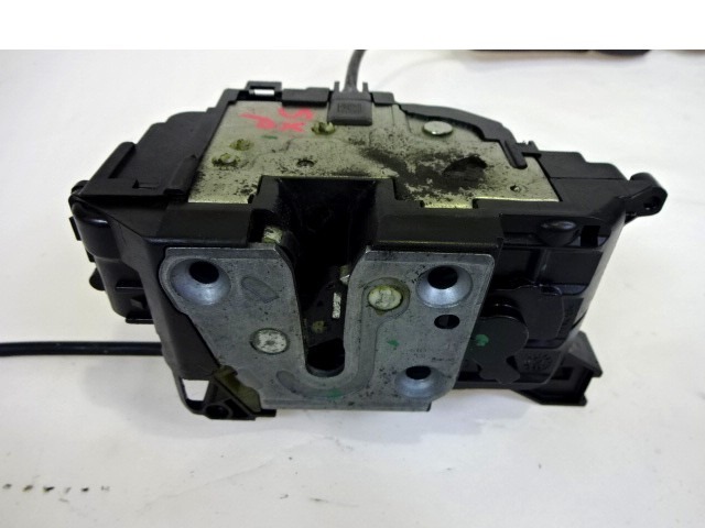 CENTRAL DOOR LOCK REAR LEFT DOOR OEM N. 825030024R ORIGINAL PART ESED RENAULT MEGANE MK3 BER/SPORTOUR/ESTATE (2009 - 2015) DIESEL 15  YEAR OF CONSTRUCTION 2009