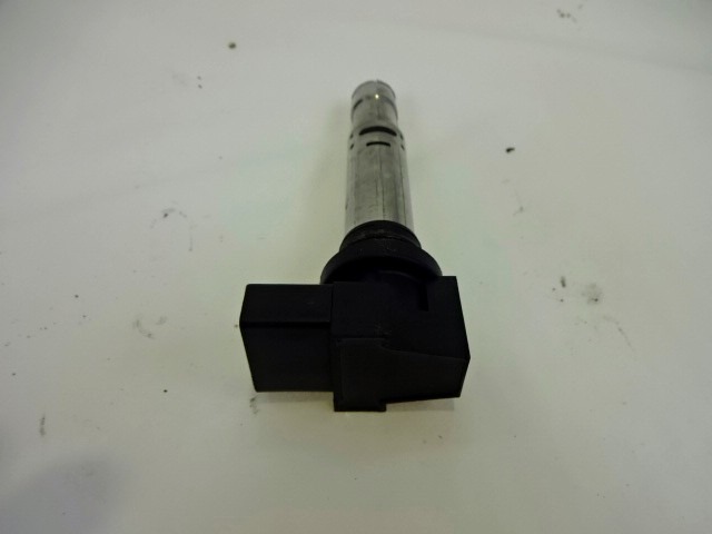 IGNITION COIL OEM N. 036905715F ORIGINAL PART ESED VOLKSWAGEN POLO (2005 - 10/2009) BENZINA 12  YEAR OF CONSTRUCTION 2005
