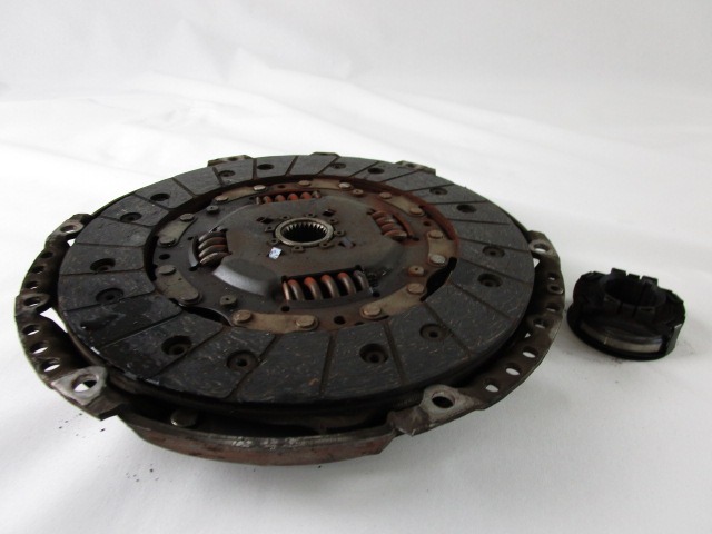 CLUTCH OEM N. 036141032H ORIGINAL PART ESED AUDI A3 8P 8PA 8P1 RESTYLING (2008 - 2012)BENZINA 12  YEAR OF CONSTRUCTION 2011