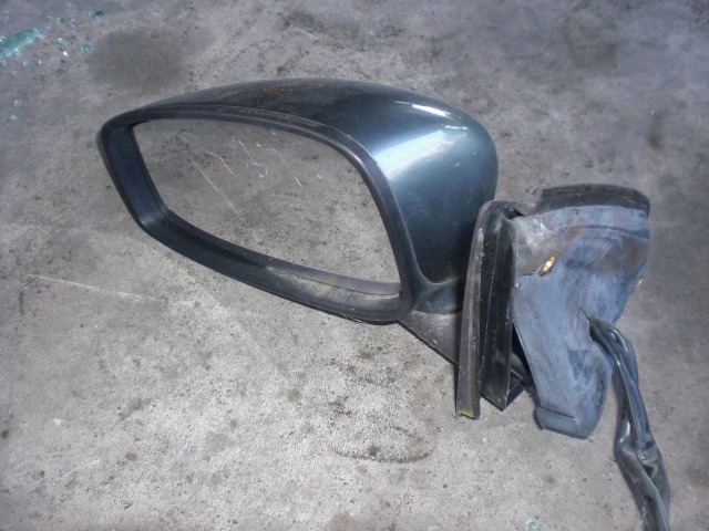 OUTSIDE MIRROR LEFT . OEM N. 735335234 SPARE PART USED CAR FIAT STILO 192 BER/SW (2001 - 2004) DISPLACEMENT 19 DIESEL YEAR OF CONSTRUCTION 2004