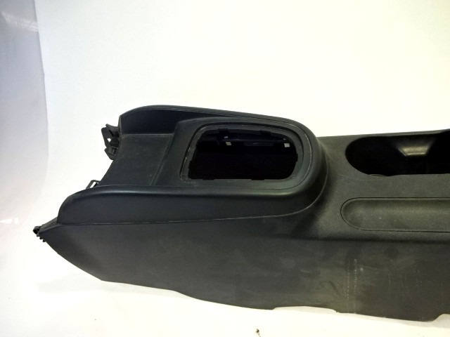 TUNNEL OBJECT HOLDER WITHOUT ARMREST OEM N. 84611-2K000 ORIGINAL PART ESED KIA SOUL (2008 - 2014) DIESEL 16  YEAR OF CONSTRUCTION 2009