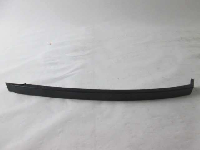 PROTECTIVE RUBBER STRIP, FRONT OEM N. 504058639 ORIGINAL PART ESED IVECO DAILY MK3 (1999 - 2006)DIESEL 28  YEAR OF CONSTRUCTION 2000