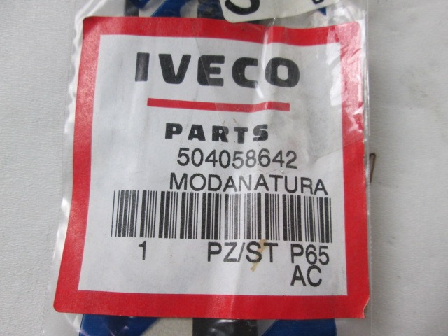 PROTECTIVE RUBBER STRIP, FRONT OEM N. 504058642 ORIGINAL PART ESED IVECO DAILY MK3 (1999 - 2006)DIESEL 28  YEAR OF CONSTRUCTION 2000