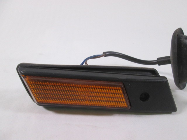 ADDITIONAL TURN INDICATOR LAMP OEM N. 18734890801 ORIGINAL PART ESED BMW SERIE 3 E36 BER/SW/COUPE/CABRIO (1990 - 2000) BENZINA 18  YEAR OF CONSTRUCTION 1998