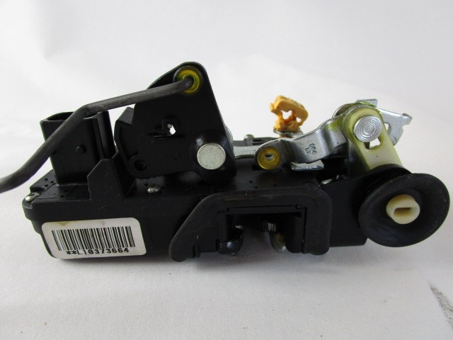 CENTRAL DOOR LOCK REAR LEFT DOOR OEM N. L10373664 ORIGINAL PART ESED CADILLAC SRX (2004 - 2009) BENZINA 36  YEAR OF CONSTRUCTION 2005