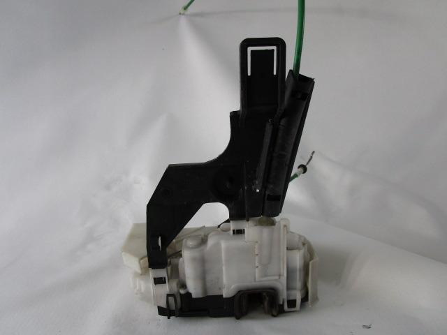 CENTRAL LOCKING OF THE RIGHT FRONT DOOR OEM N. 51826303 ORIGINAL PART ESED LANCIA Y YPSILON 843 (2006 - 2011) BENZINA 12  YEAR OF CONSTRUCTION 2010