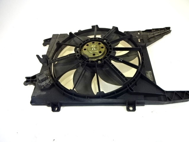 RADIATOR COOLING FAN ELECTRIC / ENGINE COOLING FAN CLUTCH . OEM N. 8200065257 ORIGINAL PART ESED RENAULT SCENIC/GRAND SCENIC (1999 - 2003) DIESEL 19  YEAR OF CONSTRUCTION 2002