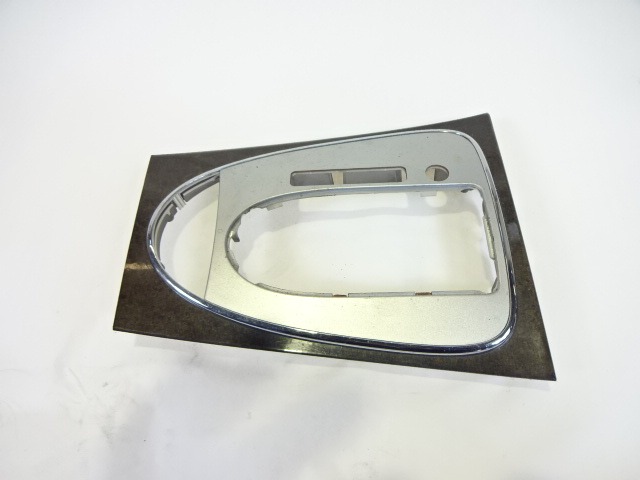 INTERIOR MOULDINGS HIGH-POLISHED OEM N. A2116802436 ORIGINAL PART ESED MERCEDES CLASSE E W211 BER/SW (03/2002 - 05/2006) DIESEL 32  YEAR OF CONSTRUCTION 2005