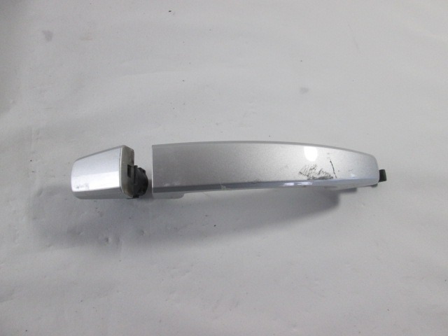 RIGHT FRONT DOOR HANDLE OEM N. 13142770 ORIGINAL PART ESED OPEL ZAFIRA B A05 M75 (2005 - 2008) DIESEL 19  YEAR OF CONSTRUCTION 2007