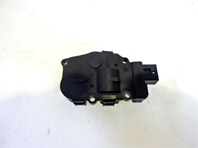 SET SMALL PARTS F AIR COND.ADJUST.LEVER OEM N. 9225475-01 ORIGINAL PART ESED BMW SERIE 1 BER/COUPE/CABRIO E81/E82/E87/E88 LCI RESTYLING (2007 - 2013) DIESEL 20  YEAR OF CONSTRUCTION 2010