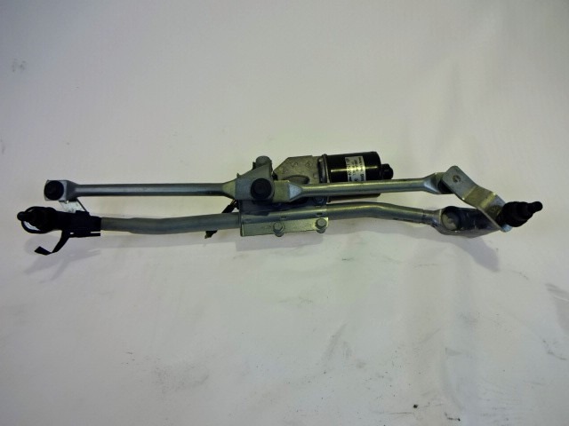 WINDSHIELD WIPER MOTOR OEM N. 7193036 ORIGINAL PART ESED BMW SERIE 1 BER/COUPE/CABRIO E81/E82/E87/E88 LCI RESTYLING (2007 - 2013) DIESEL 20  YEAR OF CONSTRUCTION 2010