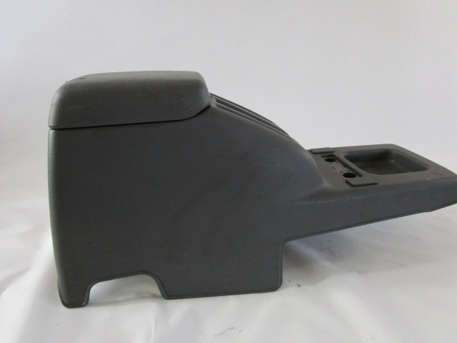 ARMREST, CENTRE CONSOLE OEM N. 96910-0F-010 ORIGINAL PART ESED NISSAN TERRANO II R20 (1996 - 1999) DIESEL 27  YEAR OF CONSTRUCTION 1995