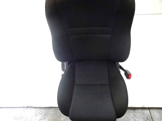 SEAT FRONT PASSENGER SIDE RIGHT / AIRBAG OEM N. 19832 SEDILE ANTERIORE DESTRO TESSUTO ORIGINAL PART ESED TOYOTA AVENSIS BER/SW (2003 - 2008)DIESEL 20  YEAR OF CONSTRUCTION 2007