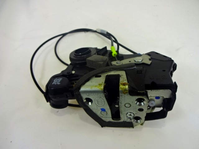 CENTRAL LOCKING OF THE FRONT LEFT DOOR OEM N. 6904002151 ORIGINAL PART ESED TOYOTA AVENSIS BER/SW (2003 - 2008)DIESEL 20  YEAR OF CONSTRUCTION 2007