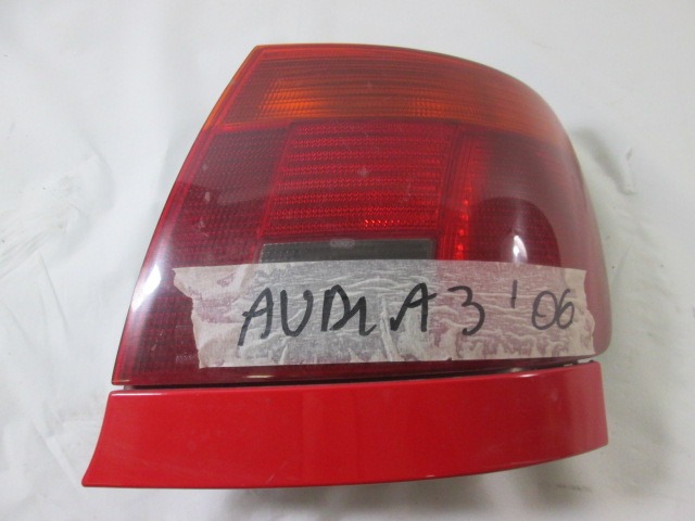 TAIL LIGHT, RIGHT OEM N. 8D0945112A ORIGINAL PART ESED AUDI A4 B5 BER/SW (1994 - 12/2000) DIESEL 19  YEAR OF CONSTRUCTION 1997