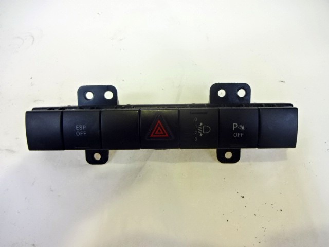 SWITCH HAZARD WARNING/CENTRAL LCKNG SYST OEM N. 04602563AG ORIGINAL PART ESED JEEP CHEROKEE (2008 - 2014)DIESEL 28  YEAR OF CONSTRUCTION 2008