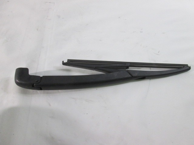 WINDSHIELD WIPER BLADES . OEM N. 51787577 ORIGINAL PART ESED FIAT 500 CINQUECENTO (2007 - 2015) BENZINA 12  YEAR OF CONSTRUCTION 2009