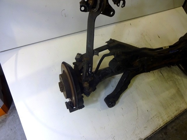 REAR AXLE CARRIER OEM N. 43393 Ponte assale posteriore con mozzi e fuselli ORIGINAL PART ESED FIAT CROMA (2005 - 10/2007)  DIESEL 19  YEAR OF CONSTRUCTION 2007