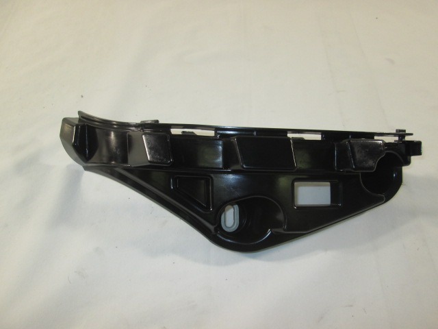 MOUNTING PARTS BUMPER, REAR OEM N. A2078800303 ORIGINAL PART ESED MERCEDES CLASSE C W204 RESTYLING BER/SW (2011 - 10/2014)DIESEL 30  YEAR OF CONSTRUCTION 2009