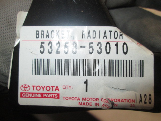 BRACKET F. RADIATOR  OEM N. 5325853010 ORIGINAL PART ESED LEXUS IS 200 300 (1998 - 2005)BENZINA 20  YEAR OF CONSTRUCTION 2001