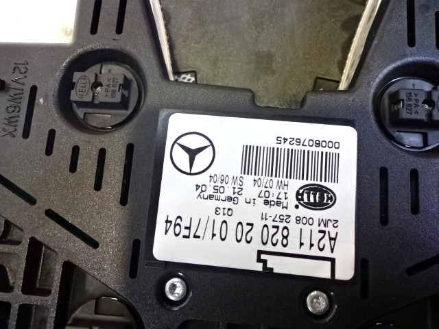 NTEROR READING LIGHT FRONT / REAR OEM N. A2118202001 ORIGINAL PART ESED MERCEDES CLASSE E W211 BER/SW (03/2002 - 05/2006) DIESEL 32  YEAR OF CONSTRUCTION 2004