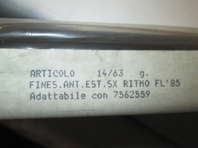 PROFILE, FRONT DOOR MOLDING, LEFT OEM N. 7562559 ORIGINAL PART ESED FIAT RITMO (1982 - 1988)BENZINA 13  YEAR OF CONSTRUCTION 1985