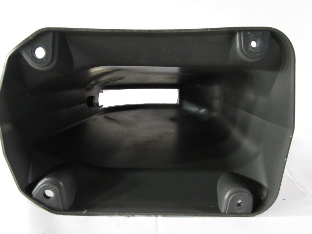 MOUNTING PARTS, CENTRE CONSOLE OEM N. 3800119 ORIGINAL PART ESED IVECO DAILY MK4 (2006 - 2014)DIESEL 30  YEAR OF CONSTRUCTION 2010