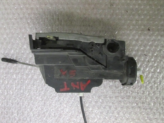 CENTRAL LOCKING OF THE FRONT LEFT DOOR OEM N. 1687201935 SPARE PART USED CAR MERCEDES CLASSE A W168 5P V168 3P 168.031 168.131 (1997 - 2000) DISPLACEMENT 14 BENZINA YEAR OF CONSTRUCTION 2000