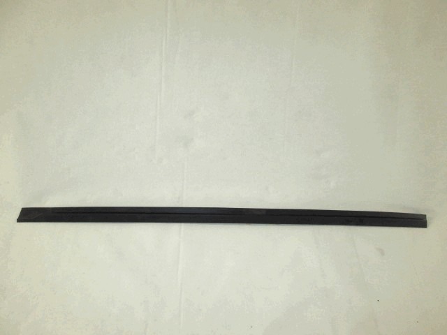 PROFILE, RIGHT FRONT DOOR MOLDINGS OEM N. 22/24A ORIGINAL PART ESED FIAT 127 (1971 - 1987)BENZINA 9  YEAR OF CONSTRUCTION 1977